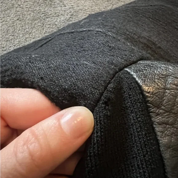 HELMUT LANG BLACK WILLOWED FELT LEATHER-SLEEVE COAT - Picture 7 of 9